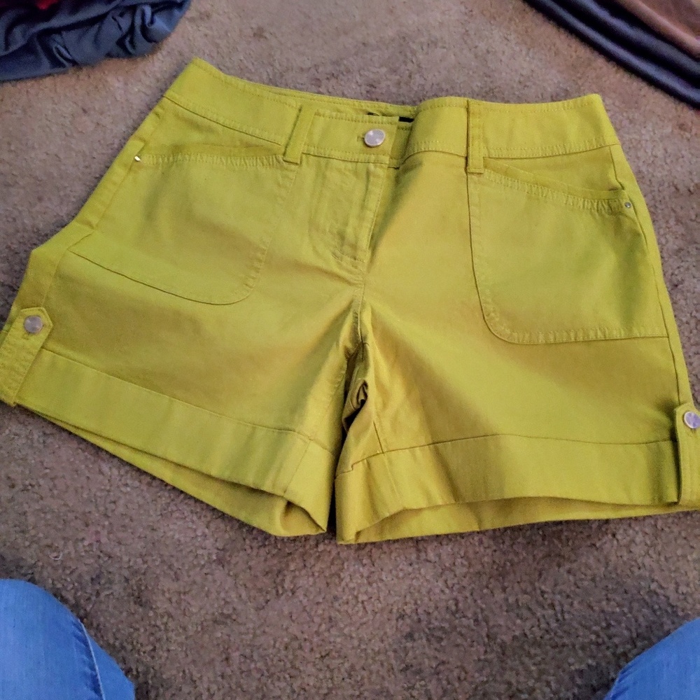 White House black market shorts